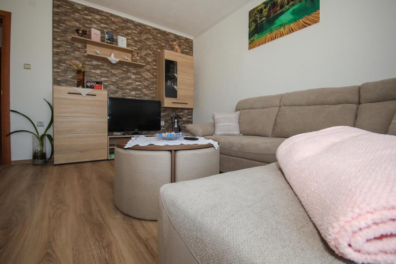 Apartman Lucija & Luka Otočac Eksteriør bilde