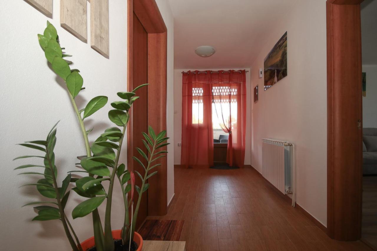 Apartman Lucija & Luka Otočac Eksteriør bilde