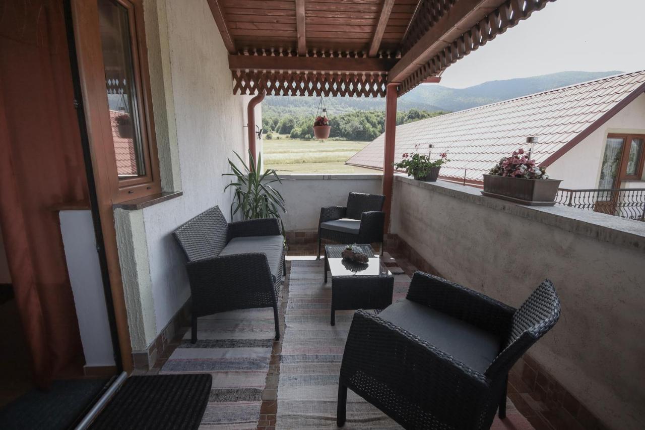 Apartman Lucija & Luka Otočac Eksteriør bilde